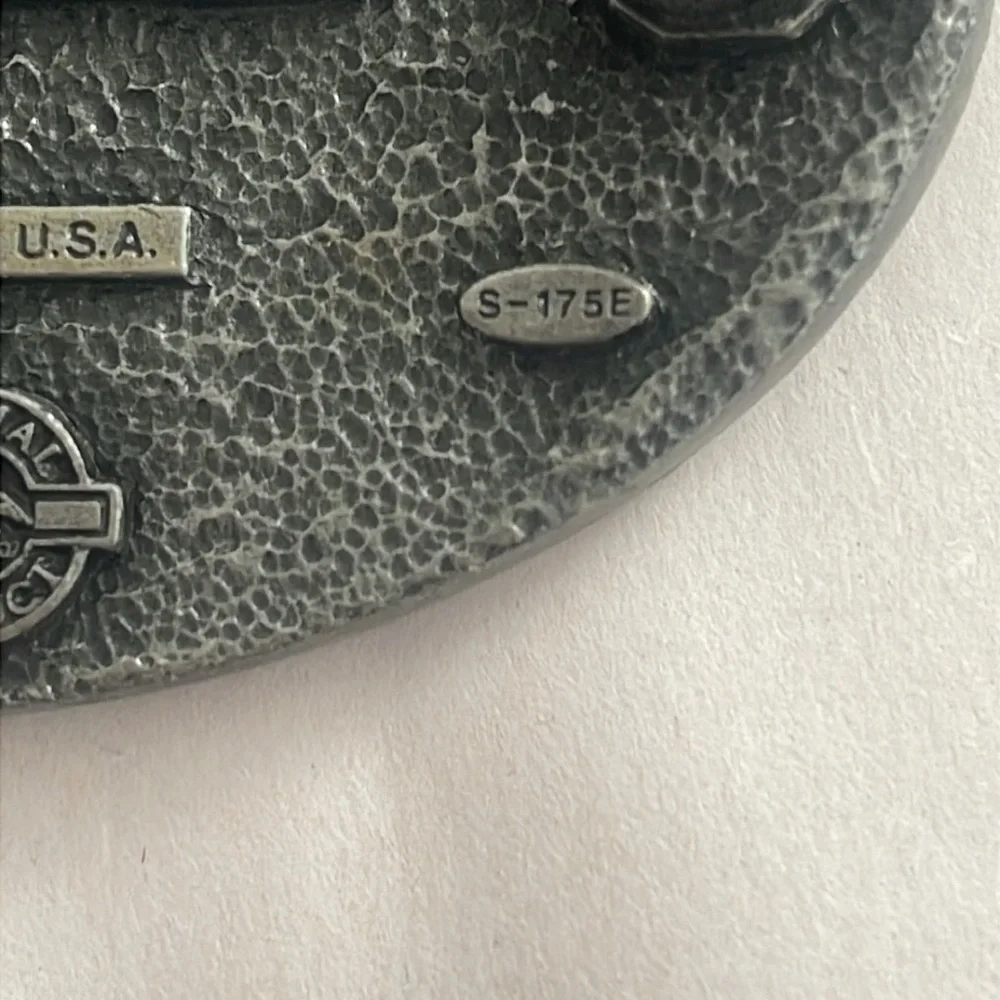 1993 Anheuser- Busch Belt Buckle Made in 🇺🇸  Official Product  Bergamot  S-175E
